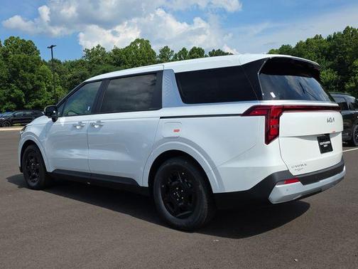 Snow White Pearl 2026 Kia Carnival LXS