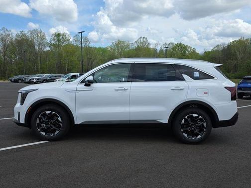 Glacial White Pearl 2026 Kia Sorento S