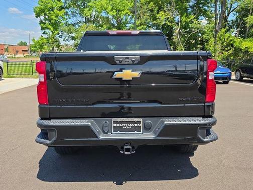 Black 2023 Chevrolet Silverado 1500 Custom