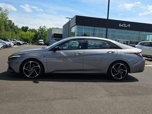 Metal 2022 Hyundai ELANTRA N Line