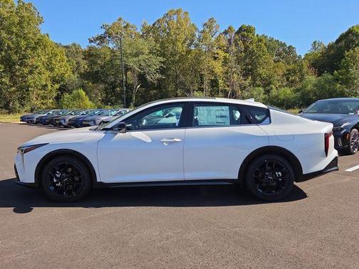 2025 Kia K4 GT-Line Turbo