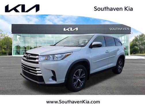 2019 Toyota Highlander LE
