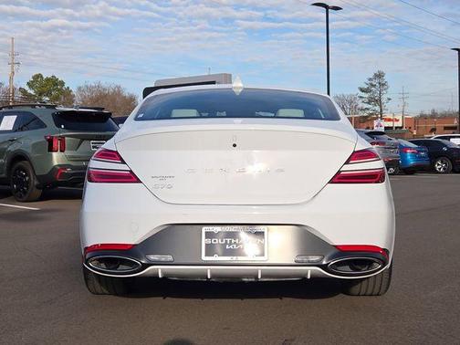 2025 Genesis G70 2.5T