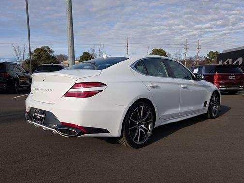 2025 Genesis G70 2.5T
