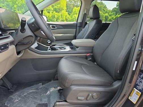 Metal 2026 Kia Carnival EX