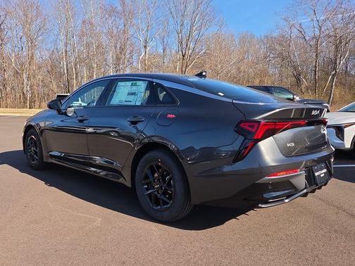 2026 Kia K5 LXS