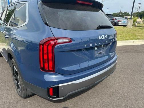 Midnight Black 2025 Kia Telluride S