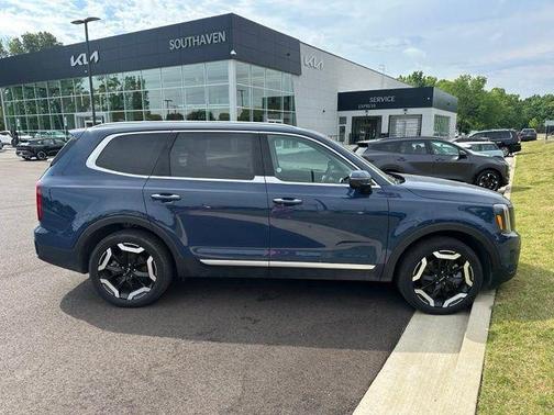 Midnight Black 2025 Kia Telluride S