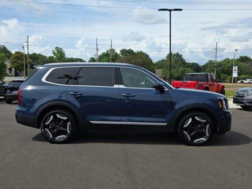 Midnight Black 2025 Kia Telluride S