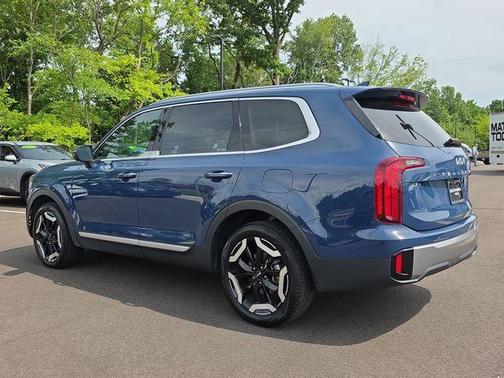 Midnight Black 2025 Kia Telluride S