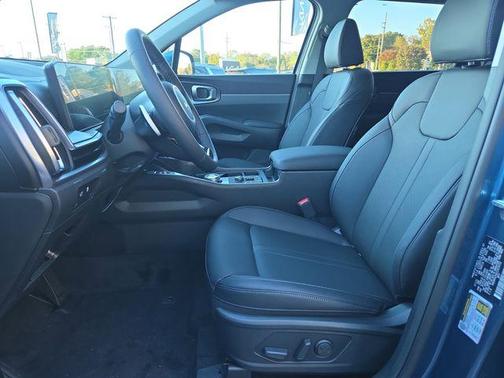 2025 Kia Sorento Hybrid EX