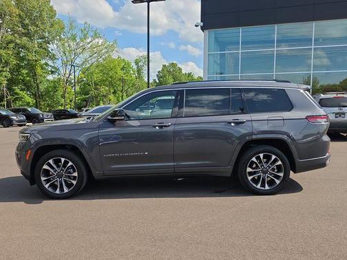 Metallic 2024 Jeep Grand Cherokee L Overland