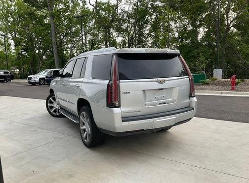 Radiant Silver Metallic 2017 Cadillac Escalade Luxury