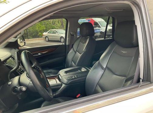 Radiant Silver Metallic 2017 Cadillac Escalade Luxury