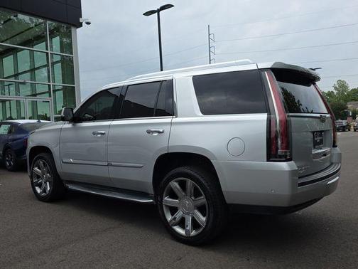 Radiant Silver Metallic 2017 Cadillac Escalade Luxury