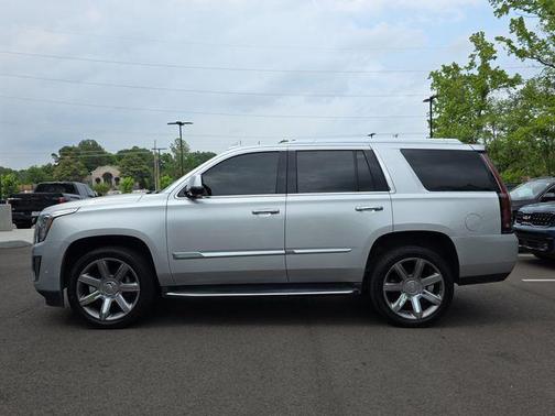 Radiant Silver Metallic 2017 Cadillac Escalade Luxury