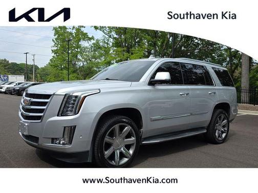 Radiant Silver Metallic 2017 Cadillac Escalade Luxury