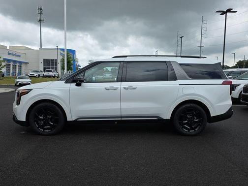 Snow White Pearl 2026 Kia Carnival Hybrid SX Prestige