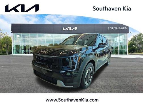 2026 Kia EV9 Light Short Range