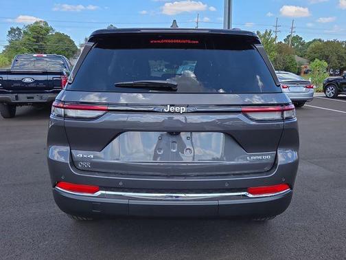 2024 Jeep Grand Cherokee Laredo
