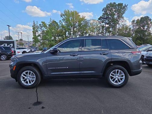 2024 Jeep Grand Cherokee Laredo
