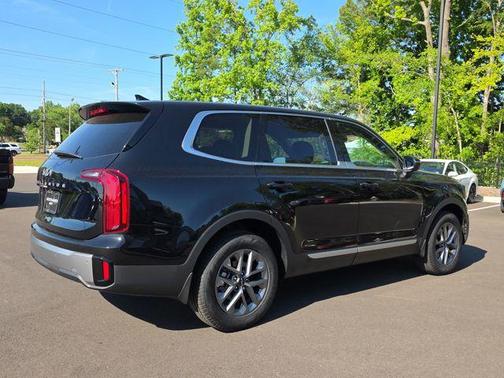 Ebony Black 2025 Kia Telluride LX