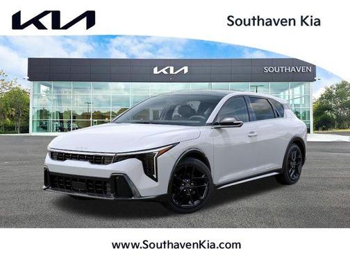 Snow White Pearl 2026 Kia K4 GT-Line Turbo