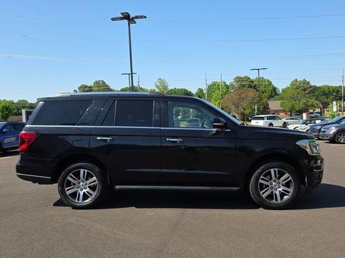 Black Metallic 2024 Ford Expedition Limited