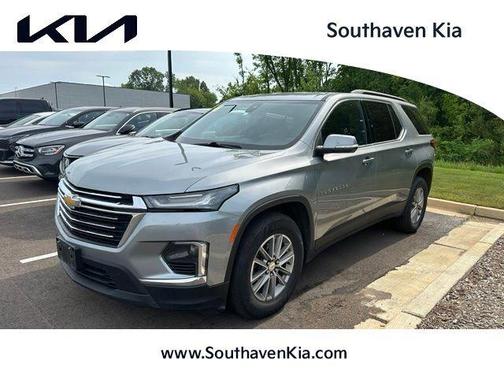 Sterling Gray Metallic 2023 Chevrolet Traverse LT Cloth
