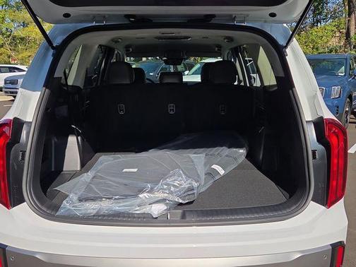 2025 Kia Telluride LX