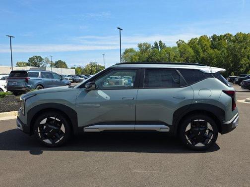 Iceberg Green 2027 Kia Seltos EX