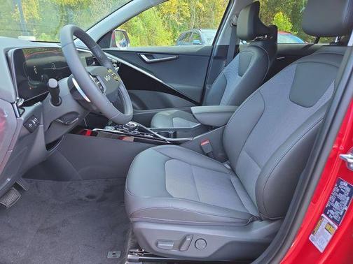 2025 Kia Niro Plug-In Hybrid EX