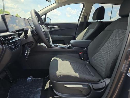 Gravity Gray 2027 Kia Sportage Hybrid LX