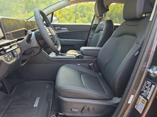 Gravity Gray 2026 Kia Sportage EX