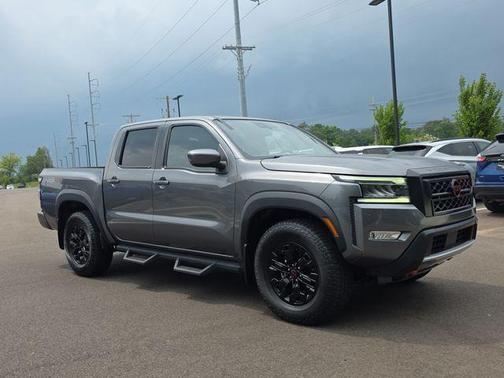 Gun Metallic 2024 Nissan Frontier PRO-4X