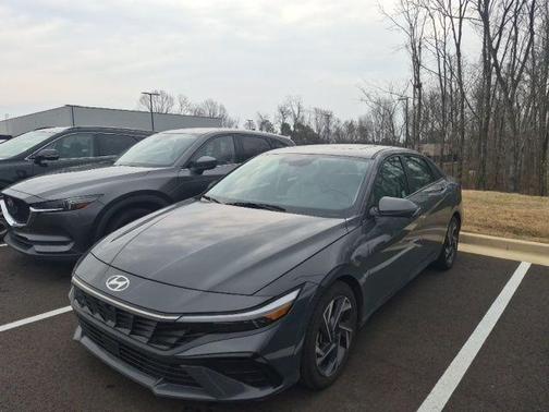 2024 Hyundai ELANTRA Limited