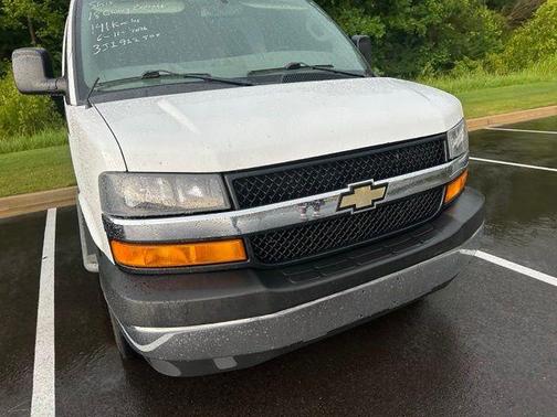 Summit White 2018 Chevrolet Express 2500 Work Van