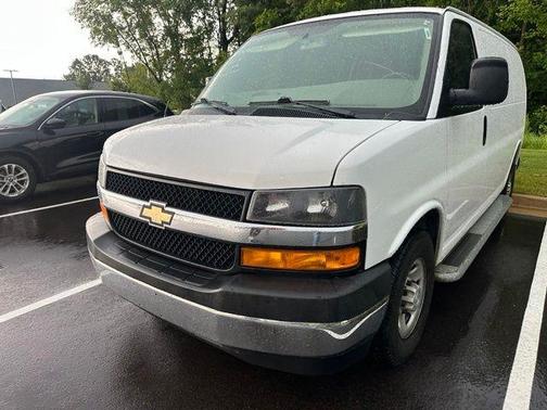 Summit White 2018 Chevrolet Express 2500 Work Van