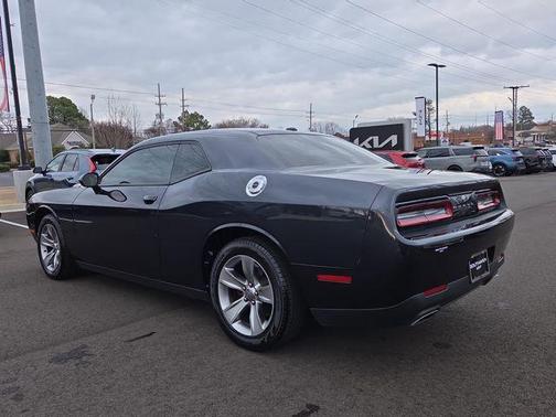2016 Dodge Challenger SXT