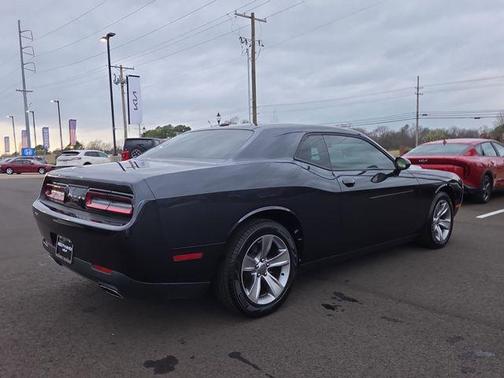 2016 Dodge Challenger SXT
