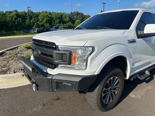 Oxford White 2019 Ford F-150 XLT