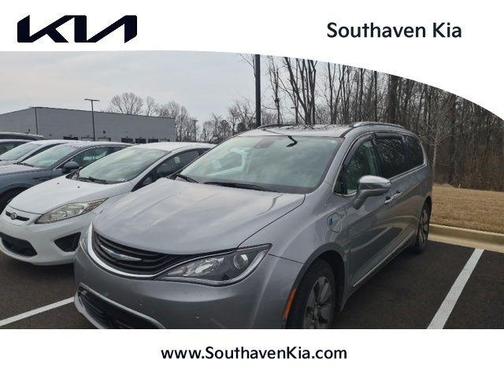 2018 Chrysler Pacifica Hybrid Limited