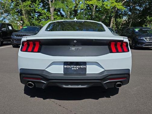 Oxford White 2024 Ford Mustang GT Premium
