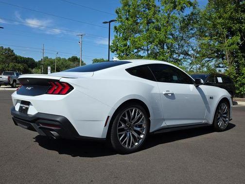Oxford White 2024 Ford Mustang GT Premium