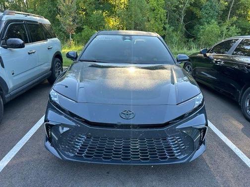 UNDERGROUND 2025 Toyota Camry XSE