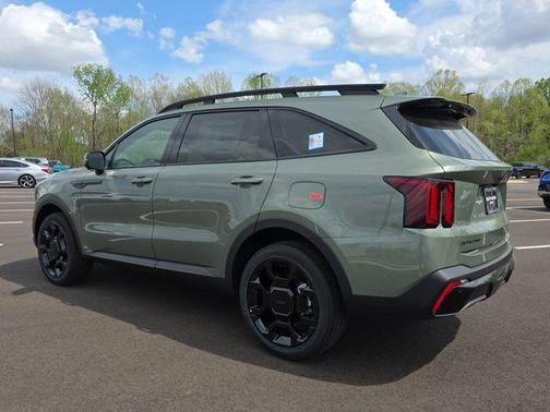 Jungle Green 2026 Kia Sorento X-Line SX