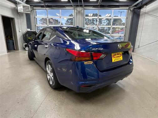 2020 Nissan Altima S FWD