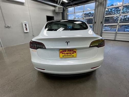 2020 Tesla Model 3 Standard Range