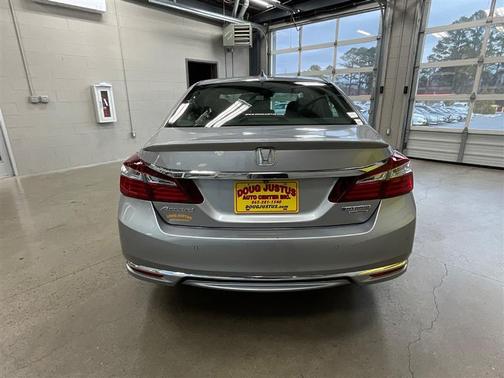 2017 Honda Accord Hybrid Touring