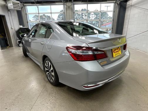 2017 Honda Accord Hybrid Touring